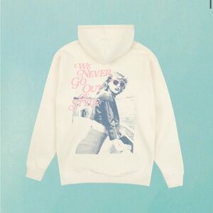 1989 (TAYLOR'S VERSION) STYLE HOODIE - cream- Size M